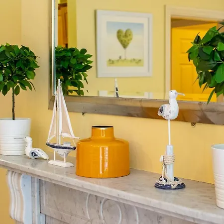 125 - The Duplex At Gort Na Coiribe, By Shortstays Vakantiehuis Galway