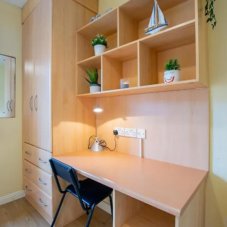 125 - 4 Bedroom Townhouse, Sleeps 6 With Parking Prázdninový dům